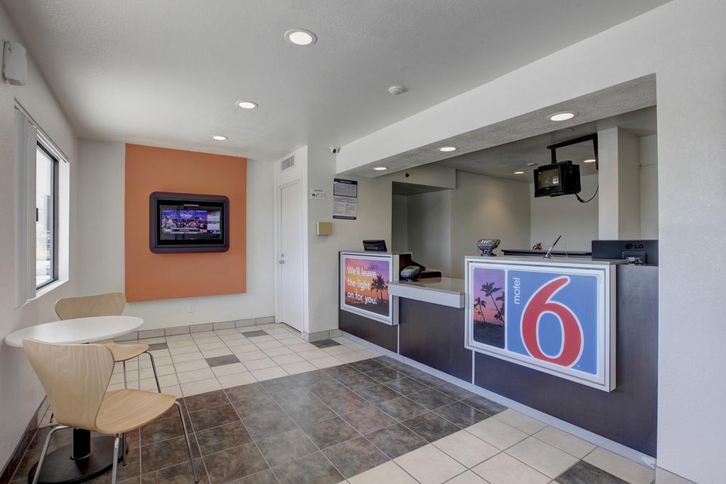 Motel 6-Corona, Ca Bagian luar foto