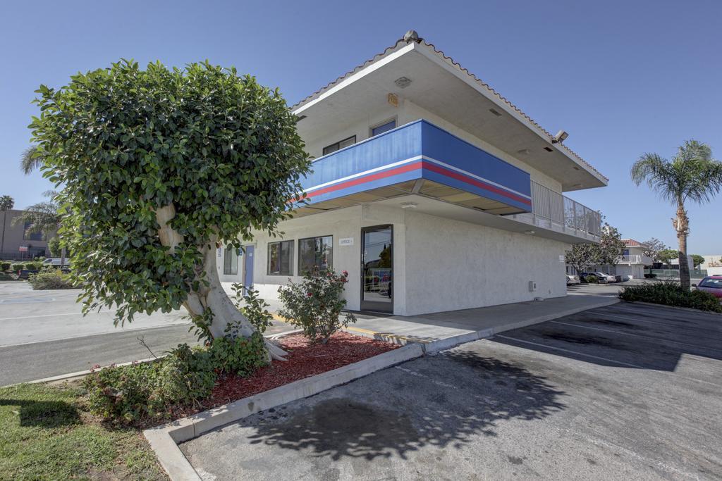 Motel 6-Corona, Ca Bagian luar foto
