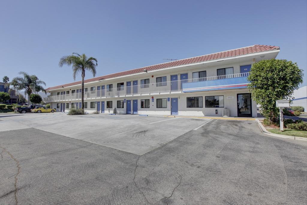 Motel 6-Corona, Ca Bagian luar foto