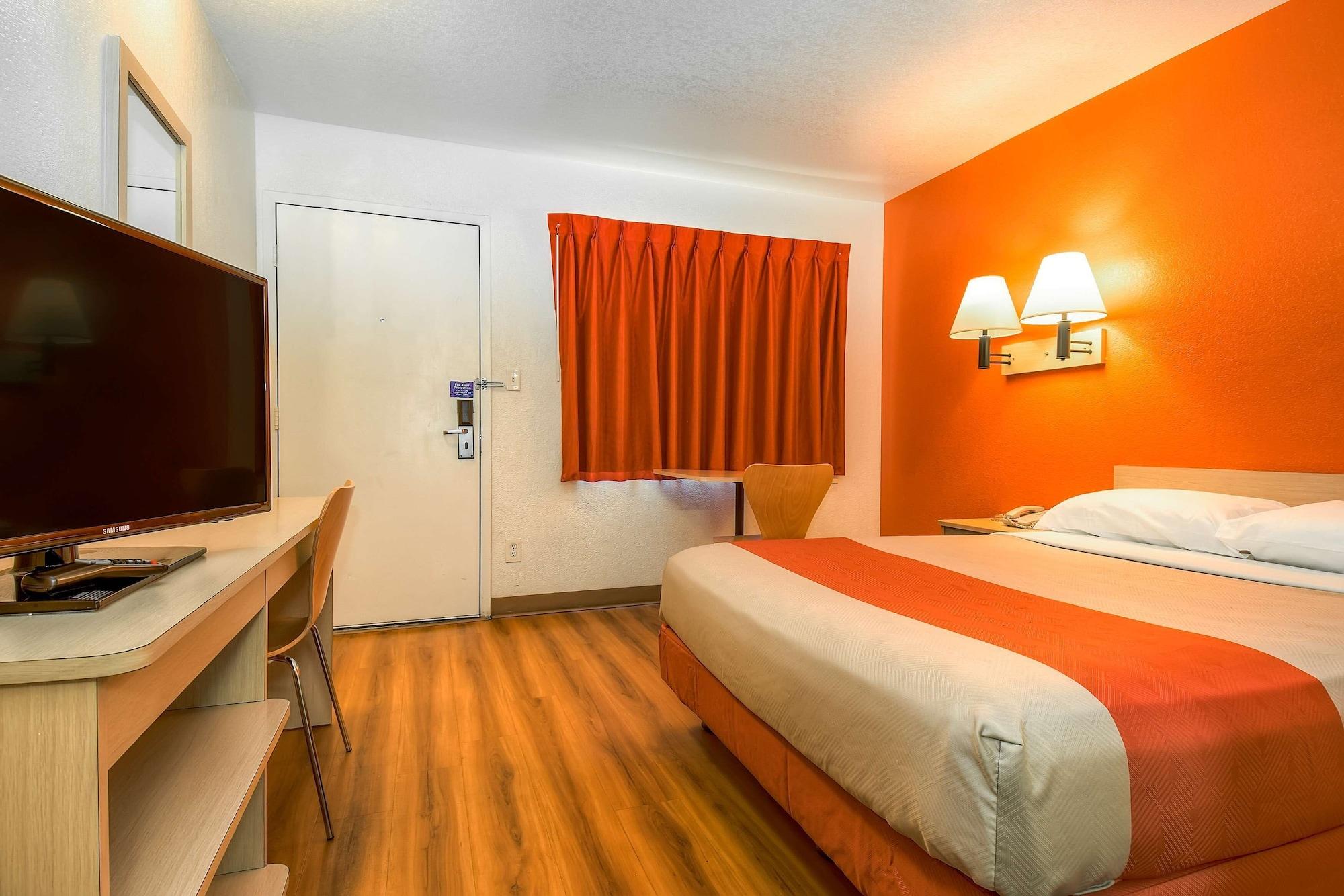 Motel 6-Corona, Ca Bagian luar foto
