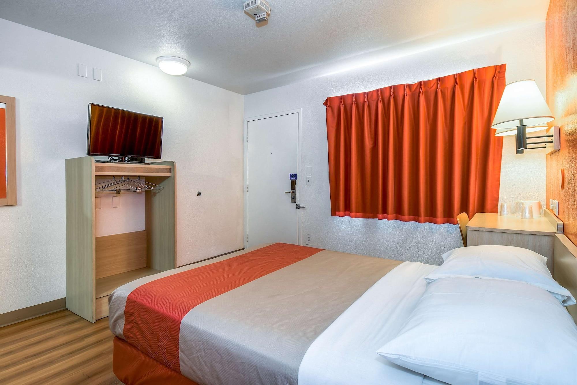 Motel 6-Corona, Ca Bagian luar foto