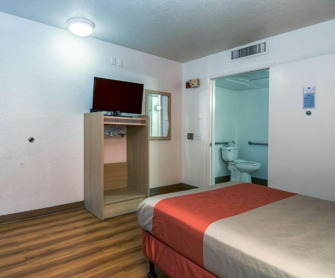 Motel 6-Corona, Ca Bagian luar foto