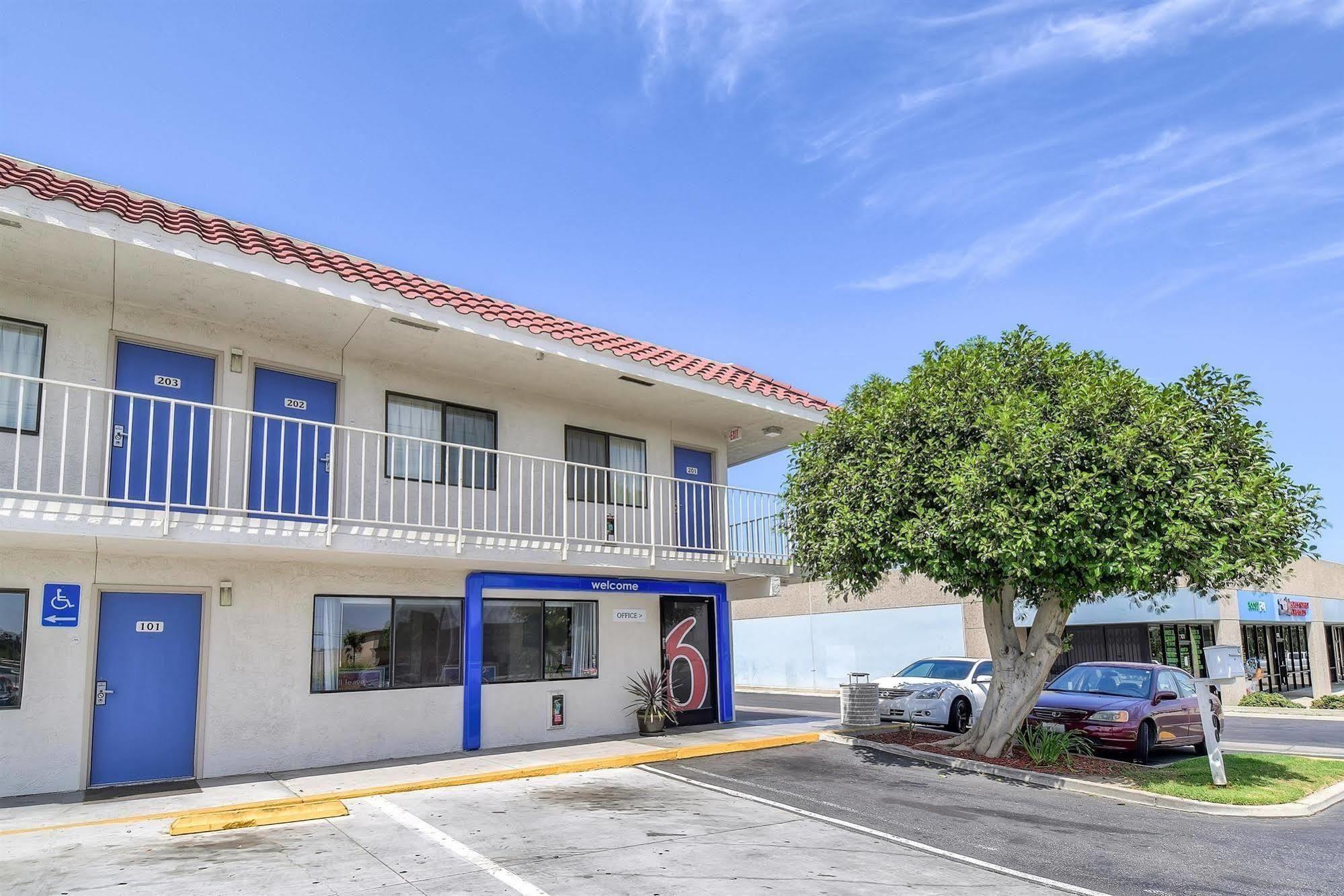 Motel 6-Corona, Ca Bagian luar foto