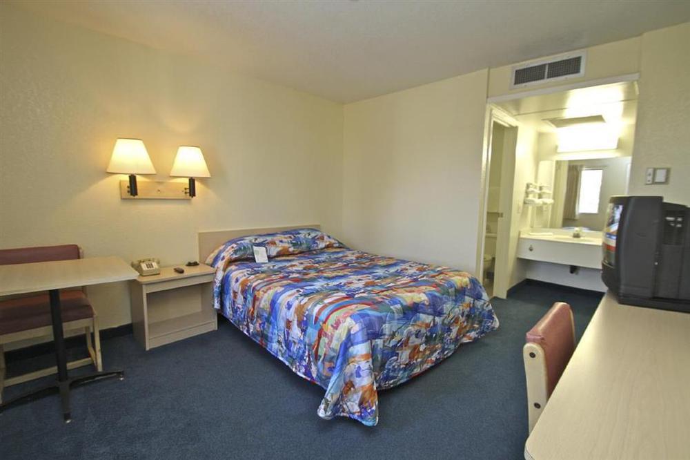 Motel 6-Corona, Ca Ruang foto